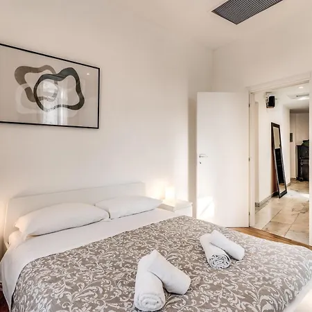 Apartment V E N E R E