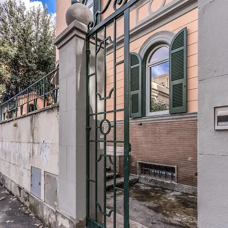 V E N E R E Appartamento Roma