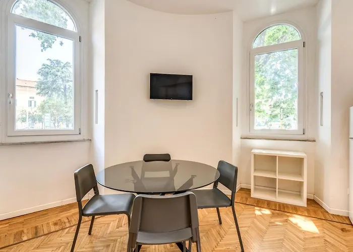 V E N E R E Appartement *