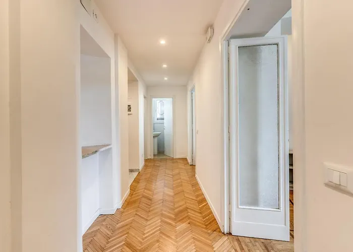 Apartment V E N E R E