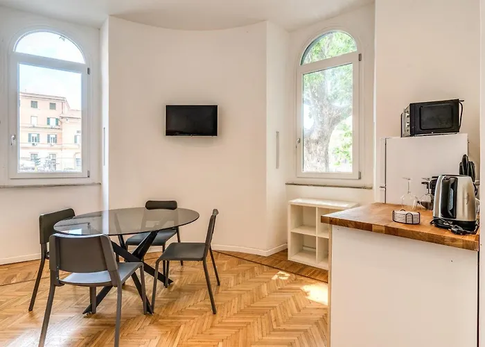 Apartment V E N E R E