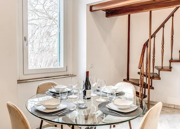 Apartment V E N E R E *