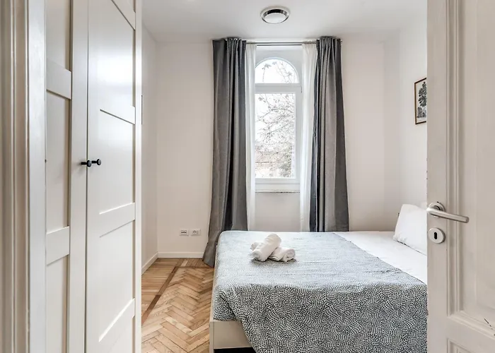 V E N E R E Apartment