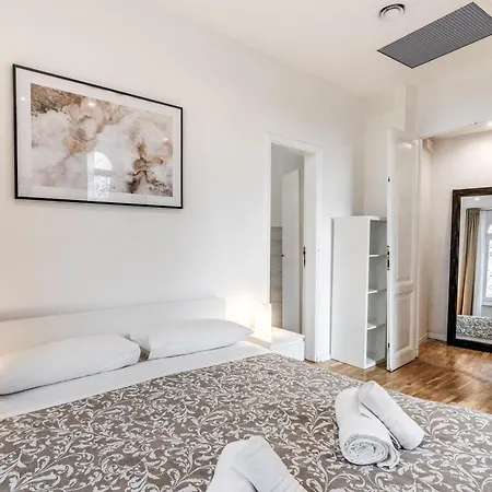 V E N E R E Apartment