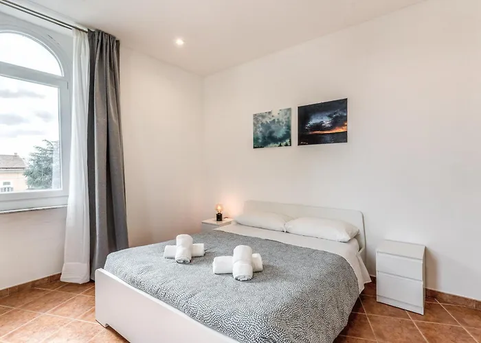 V E N E R E Apartment