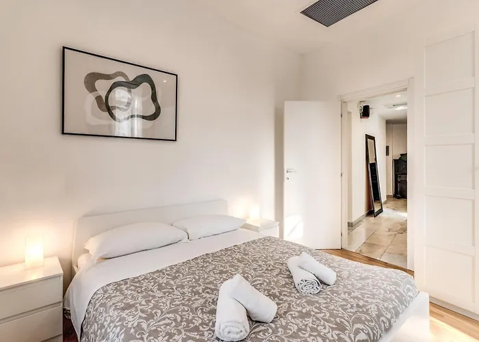 Apartment V E N E R E