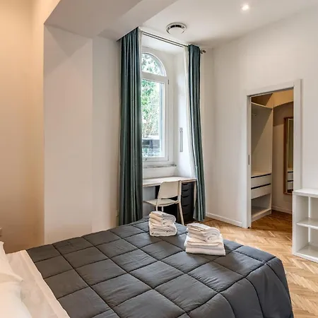 V E N E R E רומא