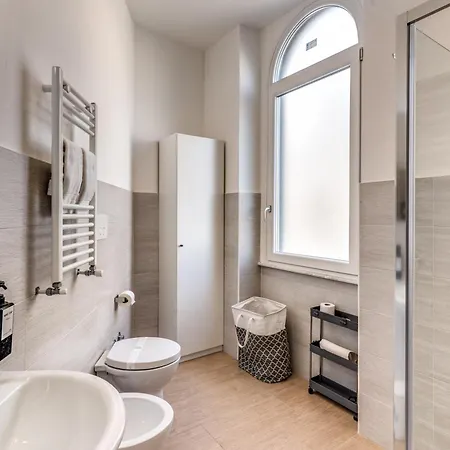 V E N E R E רומא