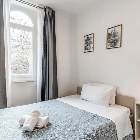 V E N E R E רומא